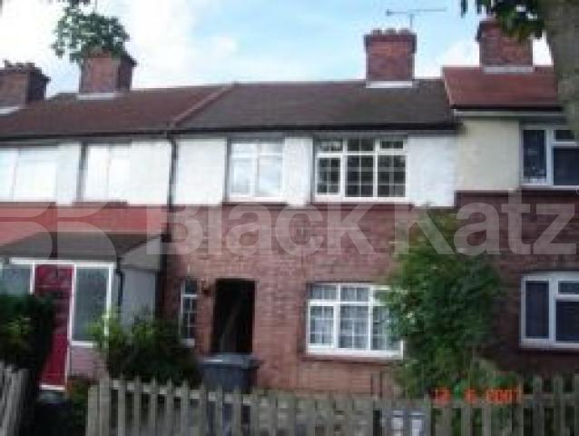 			4 Bedroom, 1 bath, 1 reception Flat			 Steeds Road, MUSWELL HILL N10